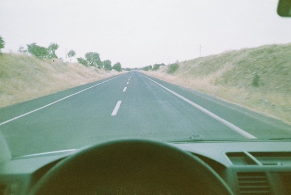 Must-know safety guidelines for cars featuring panoramic sunroofs: protect yourself and your passengers